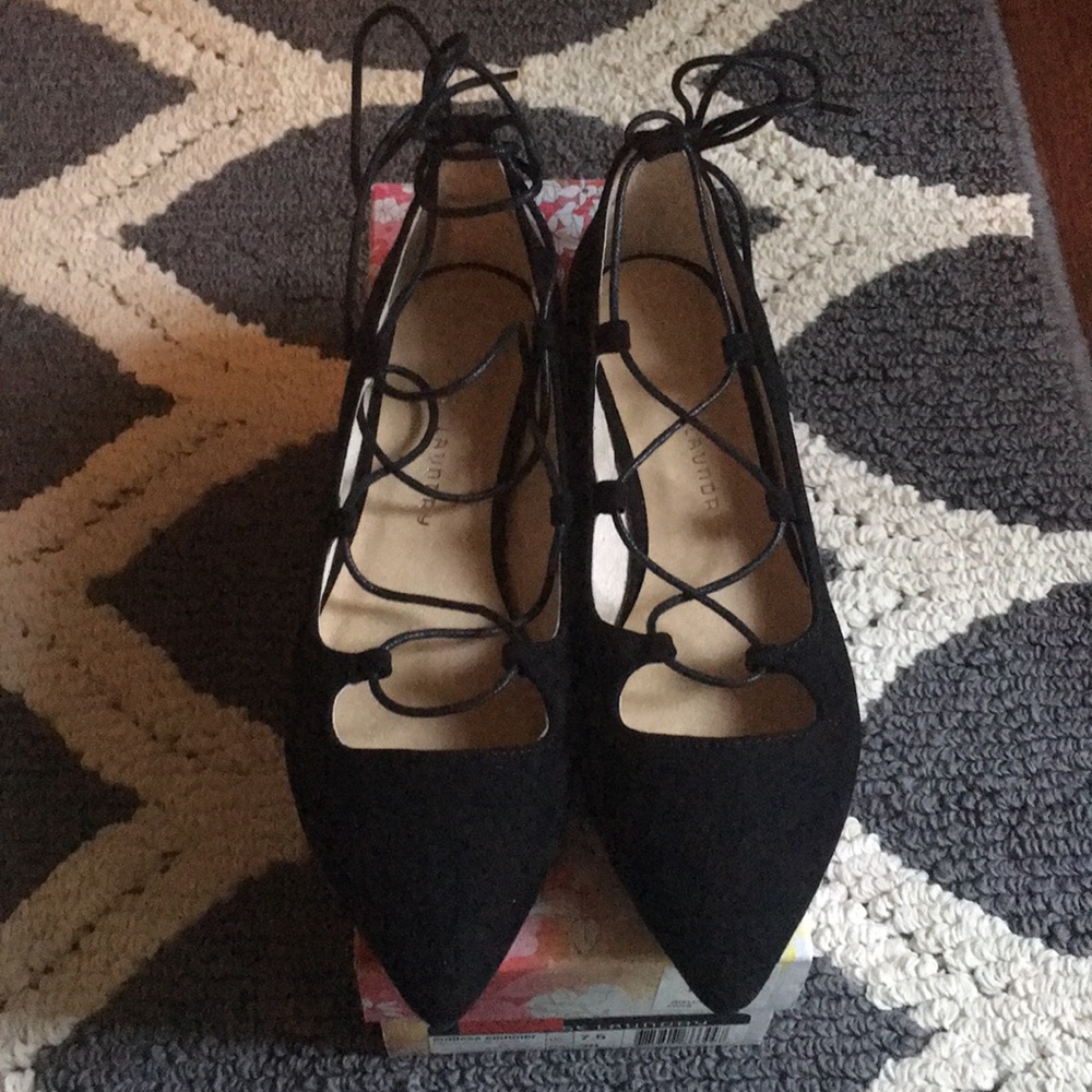 Black lace up flats
